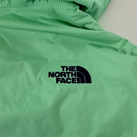 The North Face Light Green Windbreaker - Picture 7 of 13